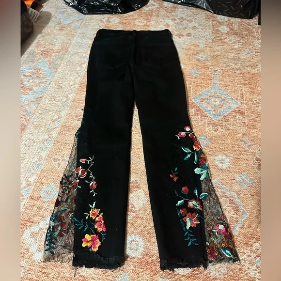 We the free Free People Night Shade High Rise Embroidered Flare Black Jeans 25 - Picture 6 of 9
